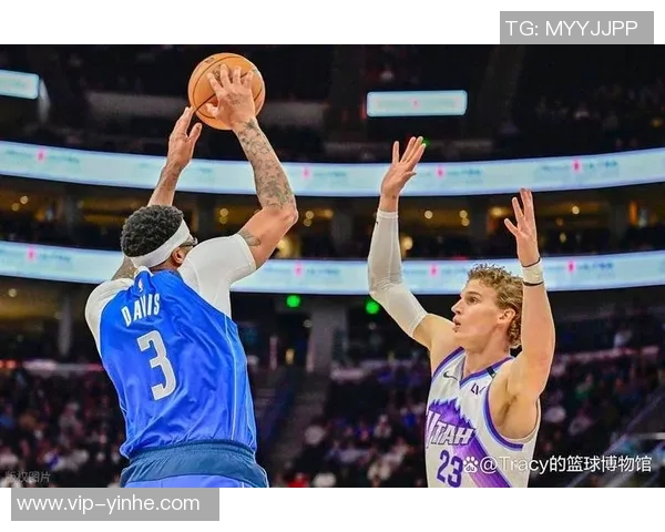 独行侠半场小负爵士弗拉格表现出色浓眉马尔卡宁各有贡献